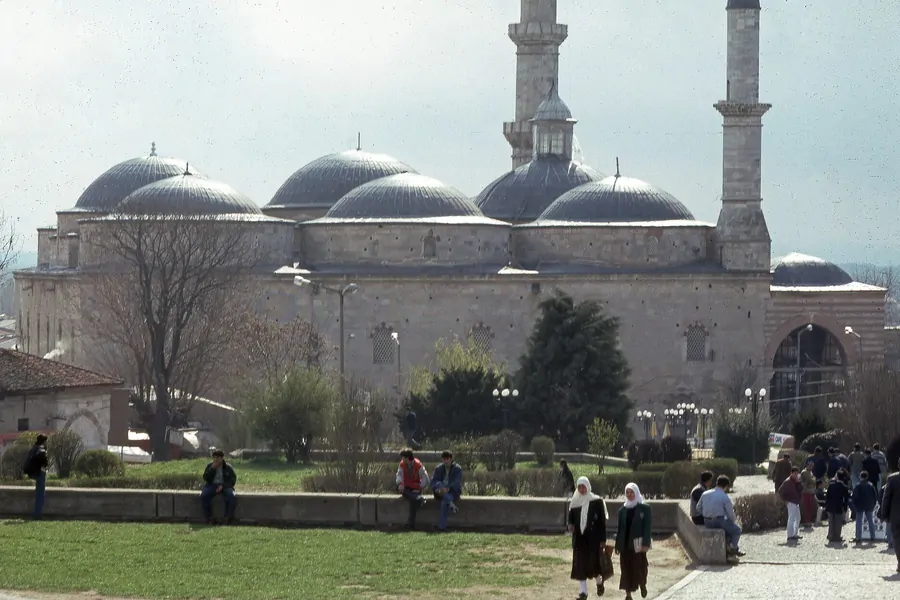 Eski Cami — Gezilecek Yerler — Merkez / Edirne — Fotoğraf 1